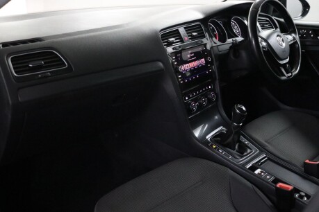 Volkswagen Golf MATCH EDITION TDI 34