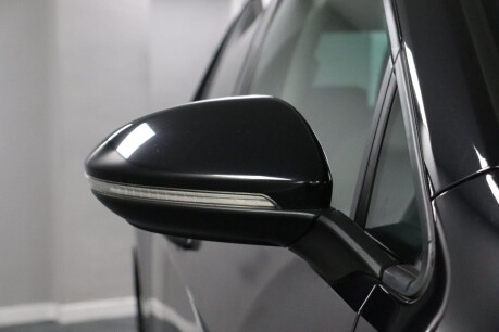 Volkswagen Golf MATCH EDITION TDI 33