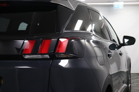 Peugeot 3008 S/S ALLURE 23