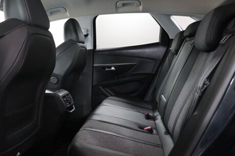 Peugeot 3008 S/S ALLURE 42