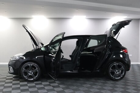 Renault Clio DYNAMIQUE S NAV TCE 4