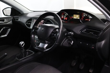 Peugeot 308 PURETECH S/S SW ACTIVE 22