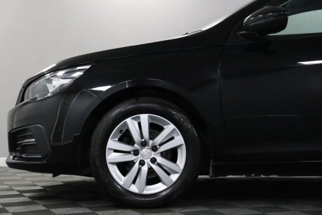Peugeot 308 PURETECH S/S SW ACTIVE 26