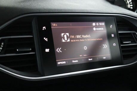 Peugeot 308 PURETECH S/S SW ACTIVE 31