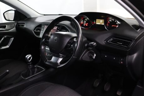 Peugeot 308 PURETECH S/S SW ACTIVE 25