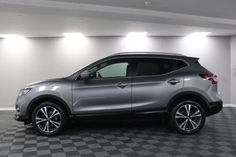 Nissan Qashqai DIG-T N-CONNECTA 18