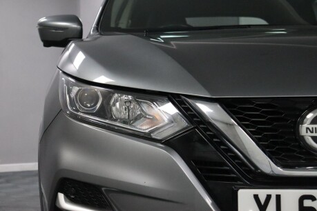 Nissan Qashqai DIG-T N-CONNECTA 25