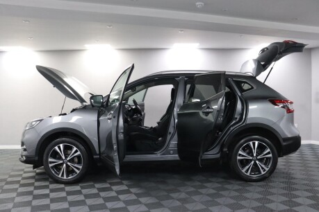 Nissan Qashqai DIG-T N-CONNECTA 4