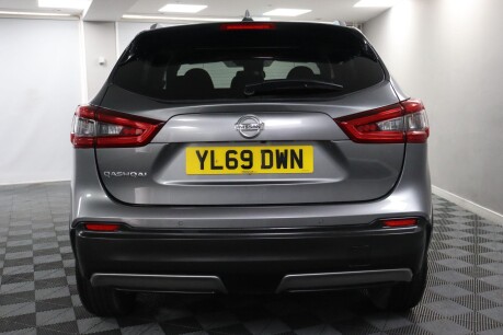 Nissan Qashqai DIG-T N-CONNECTA 8
