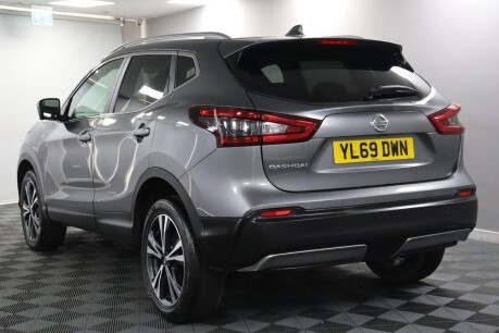 Nissan Qashqai DIG-T N-CONNECTA 10