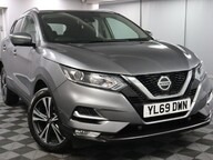 Nissan Qashqai DIG-T N-CONNECTA 19
