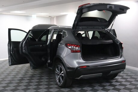 Nissan Qashqai DIG-T N-CONNECTA 21