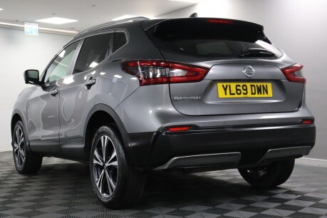 Nissan Qashqai DIG-T N-CONNECTA 22