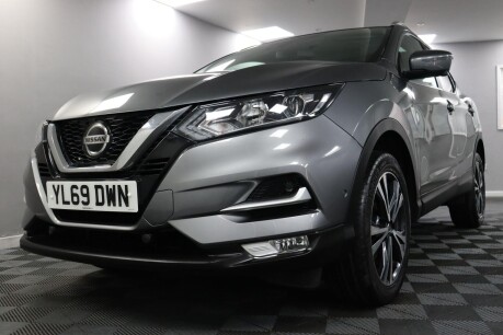 Nissan Qashqai DIG-T N-CONNECTA 28