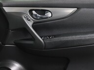 Nissan Qashqai DIG-T N-CONNECTA 36