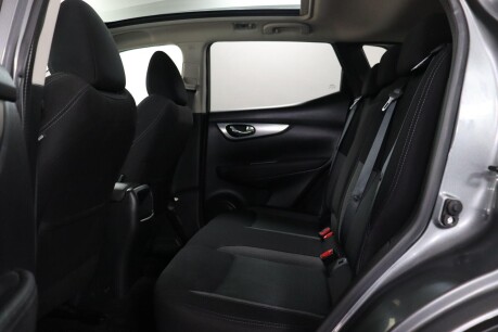 Nissan Qashqai DIG-T N-CONNECTA 42