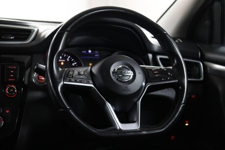 Nissan Qashqai DIG-T N-CONNECTA 46