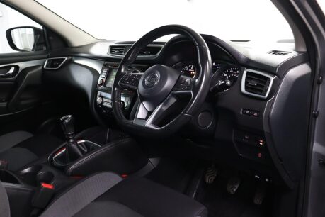 Nissan Qashqai DIG-T N-CONNECTA 4