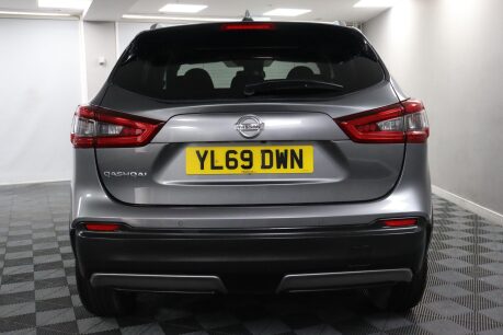 Nissan Qashqai DIG-T N-CONNECTA 9