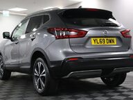 Nissan Qashqai DIG-T N-CONNECTA 23