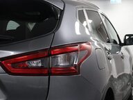 Nissan Qashqai DIG-T N-CONNECTA 24