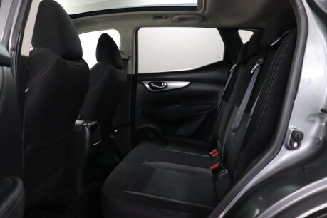 Nissan Qashqai DIG-T N-CONNECTA 43