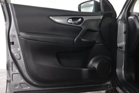 Nissan Qashqai DIG-T N-CONNECTA 45