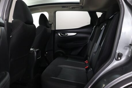 Nissan Qashqai DIG-T N-CONNECTA 26