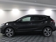 Nissan Qashqai DIG-T N-CONNECTA 18