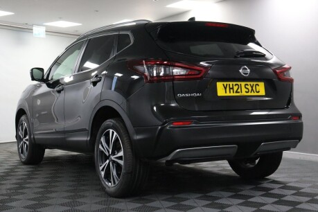 Nissan Qashqai DIG-T N-CONNECTA 22