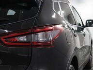 Nissan Qashqai DIG-T N-CONNECTA 23