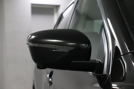 Nissan Qashqai DIG-T N-CONNECTA 33