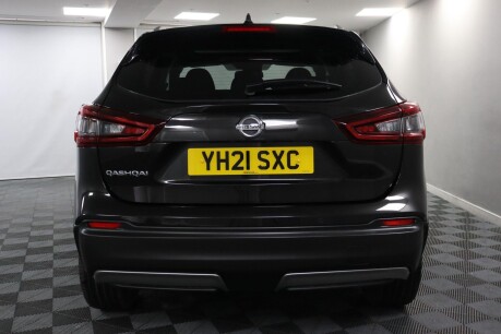 Nissan Qashqai DIG-T N-CONNECTA 8