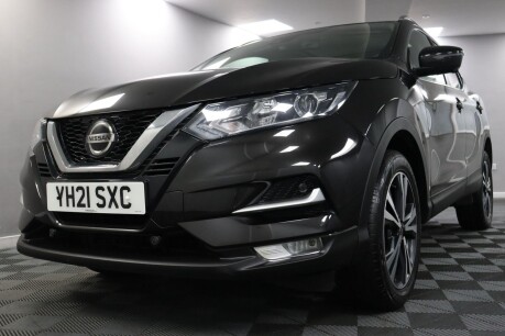 Nissan Qashqai DIG-T N-CONNECTA 28