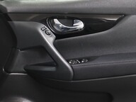 Nissan Qashqai DIG-T N-CONNECTA 36