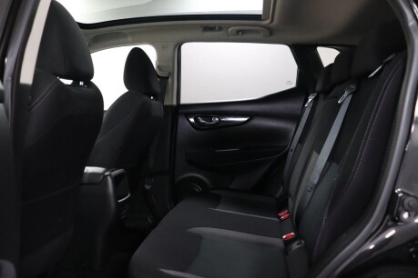 Nissan Qashqai DIG-T N-CONNECTA 42