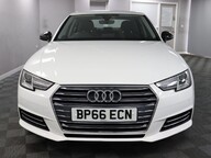Audi A4 TFSI SPORT 2