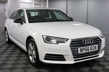 Audi A4 TFSI SPORT 30