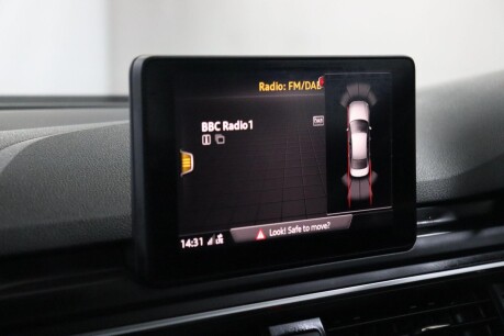 Audi A4 TFSI SPORT 37