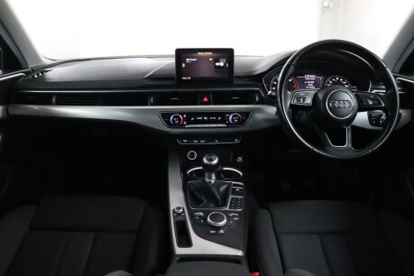 Audi A4 TFSI SPORT 40