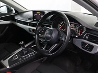 Audi A4 TFSI SPORT 3