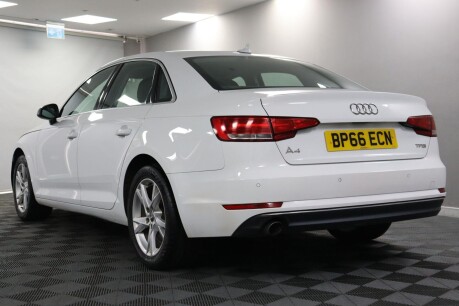 Audi A4 TFSI SPORT 22