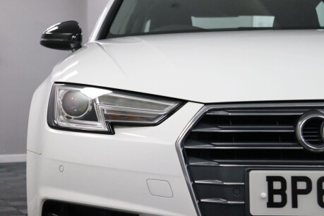 Audi A4 TFSI SPORT 25