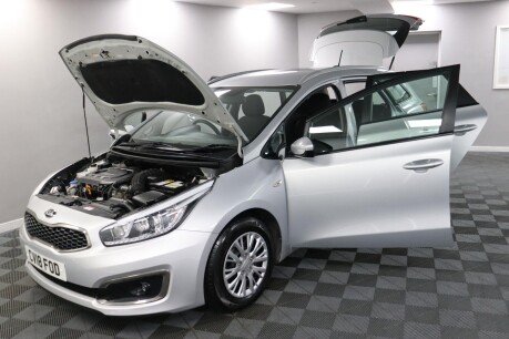 Kia Ceed CRDI 1 16