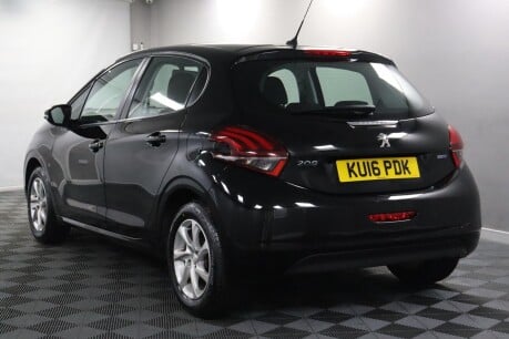 Peugeot 208 BLUE HDI ACTIVE 10