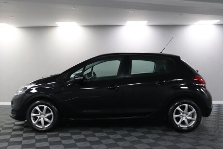 Peugeot 208 BLUE HDI ACTIVE 18