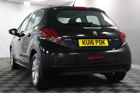 Peugeot 208 BLUE HDI ACTIVE 29