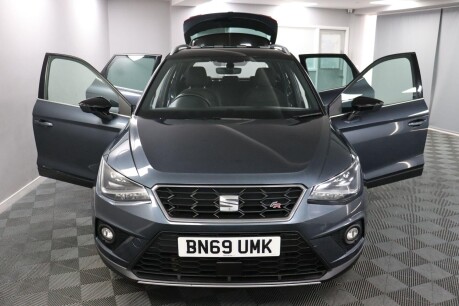 SEAT Arona TSI FR 7