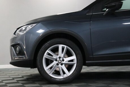SEAT Arona TSI FR 27