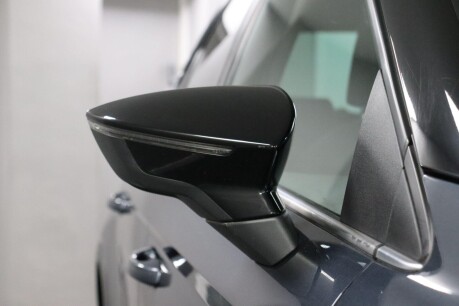 SEAT Arona TSI FR 33